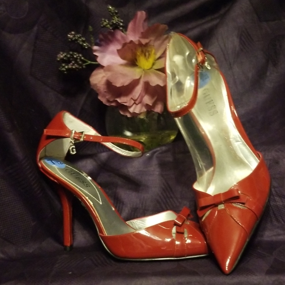 Shoes: NWOT Guess Patent Heels